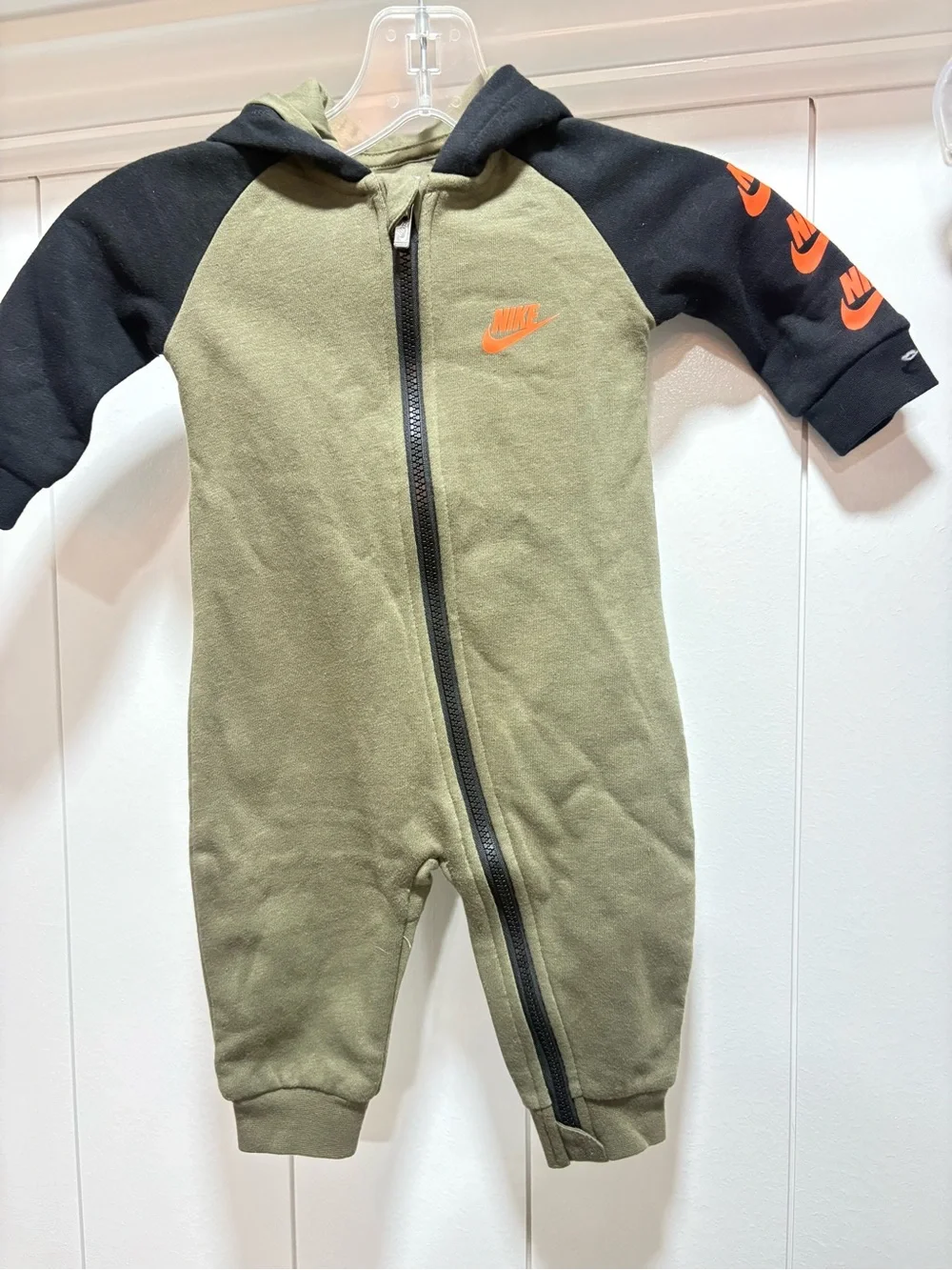 Nike romper 9m